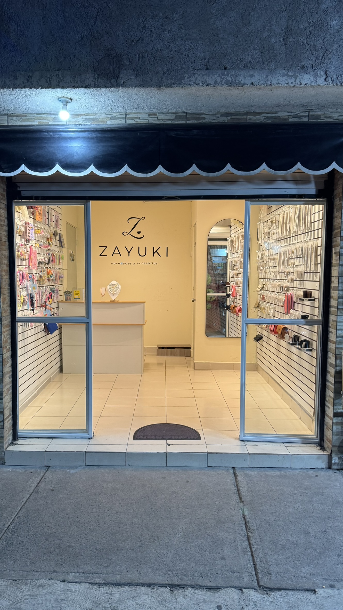 Tienda Zayuki en La Pradera